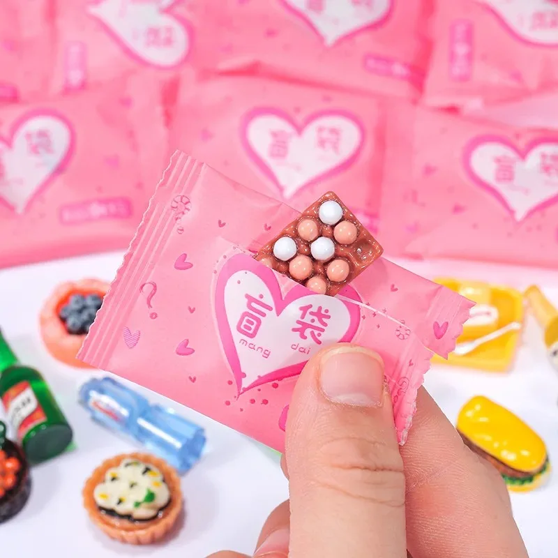 Zufällige Stilrichtungen: Mini – Food Snacks Drinks Bewertung und Preis